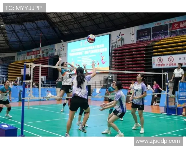 深圳排球队的团队协作揭秘:排球巨献背后的默契与拼搏精神