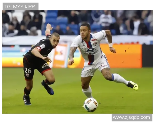 足球明星代言的品牌在商场热销的商品有哪些揭秘